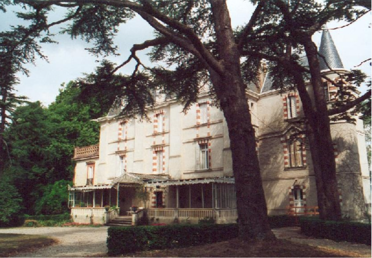 Chateau-d-Ampouillac