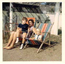 Suzanne-Szuster Suzanne-Szuster