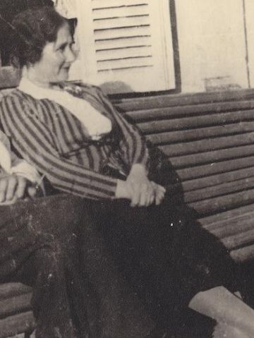 Therese-Caen Therese-Caen